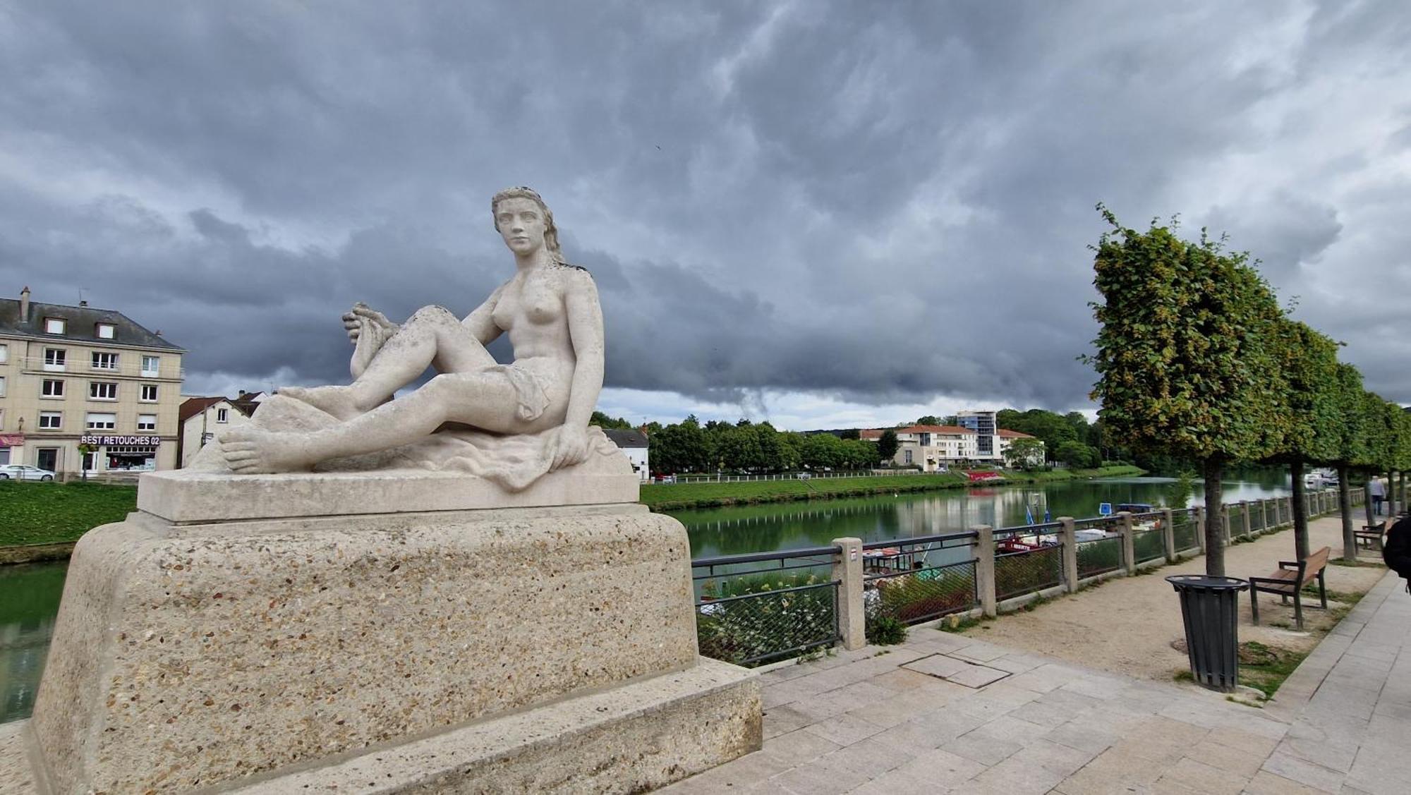 Apartmán L'Hirondelle Château-Thierry Exteriér fotografie